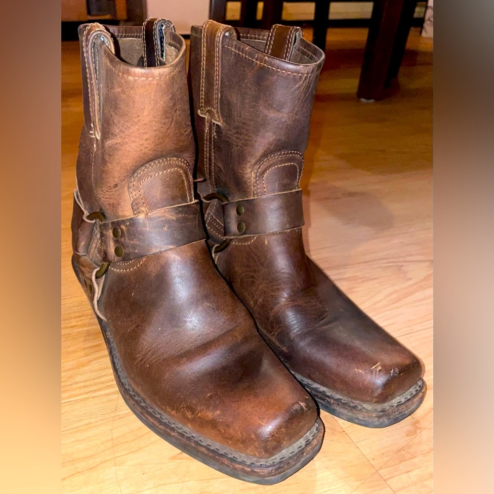 Frye Harness boot